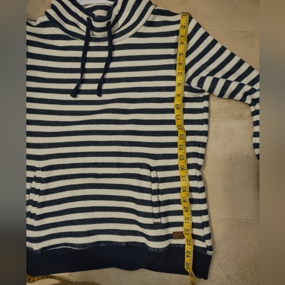Roxy Halfway Home Blue & White Striped Sweatshirt Size M/L? See Measurements - Picture 6 of 7